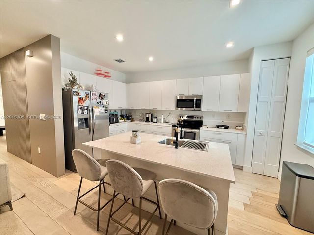 12750 NW 23rd Pl, Miami, FL 33167