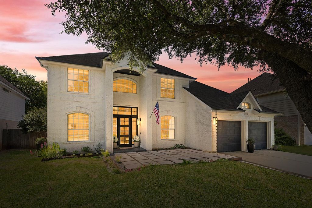 702 Churchill Farms DR, Georgetown, TX 78626