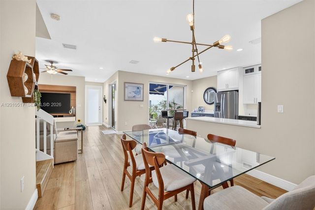 1581 Yellowheart Way, Hollywood, FL 33019
