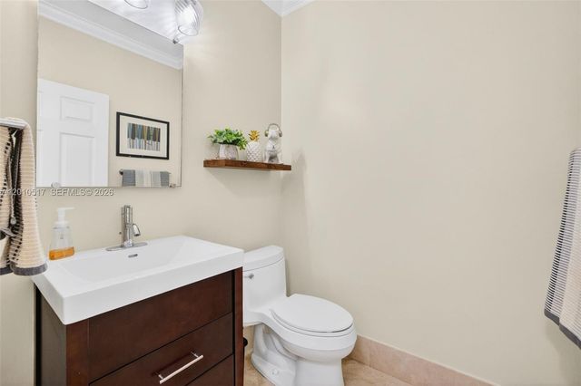 1581 Yellowheart Way, Hollywood, FL 33019
