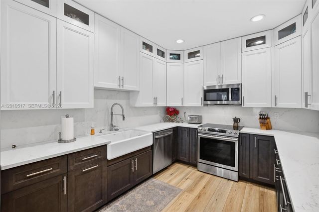 1581 Yellowheart Way, Hollywood, FL 33019