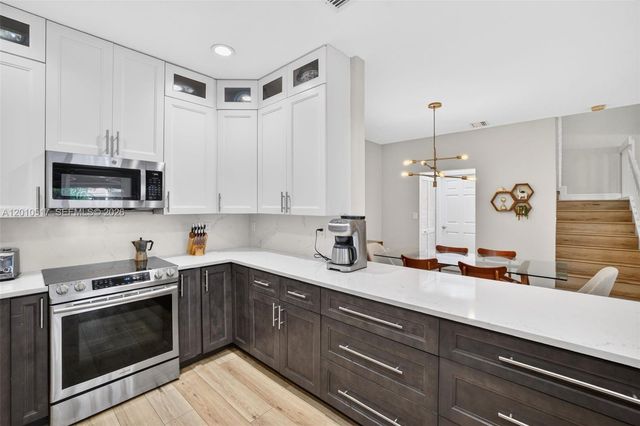 1581 Yellowheart Way, Hollywood, FL 33019