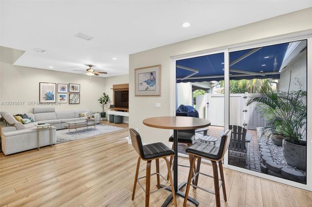 1581 Yellowheart Way, Hollywood, FL 33019
