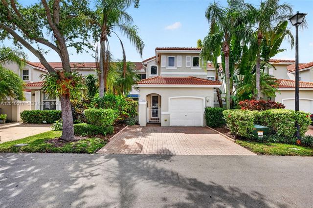 1581 Yellowheart Way, Hollywood, FL 33019