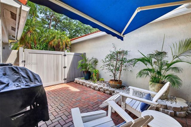 1581 Yellowheart Way, Hollywood, FL 33019
