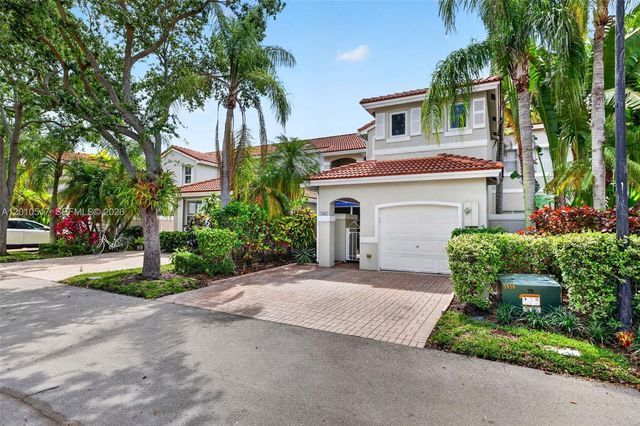 1581 Yellowheart Way, Hollywood, FL 33019
