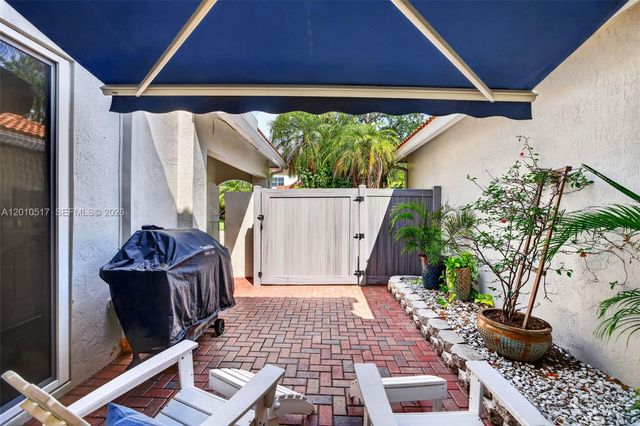 1581 Yellowheart Way, Hollywood, FL 33019