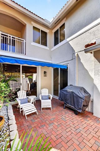 1581 Yellowheart Way, Hollywood, FL 33019
