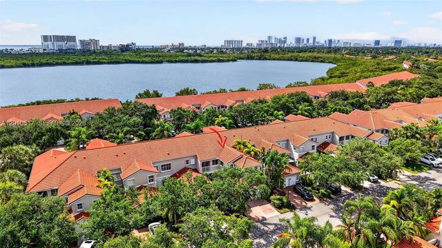 1581 Yellowheart Way, Hollywood, FL 33019