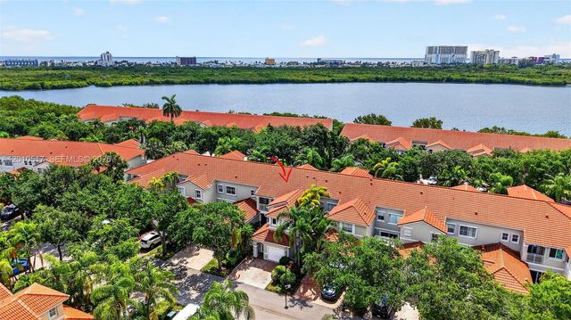 1581 Yellowheart Way, Hollywood, FL 33019