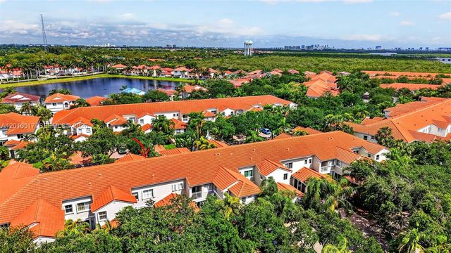 1581 Yellowheart Way, Hollywood, FL 33019