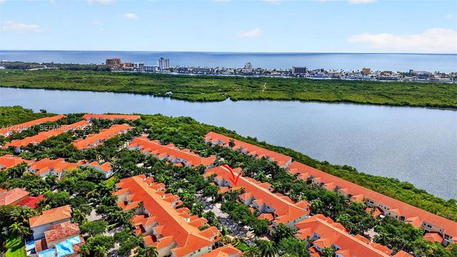 1581 Yellowheart Way, Hollywood, FL 33019