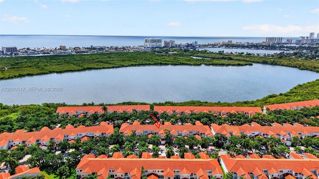1581 Yellowheart Way, Hollywood, FL 33019