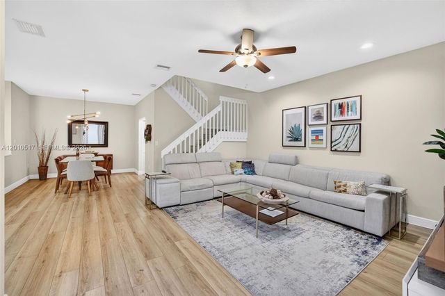 1581 Yellowheart Way, Hollywood, FL 33019