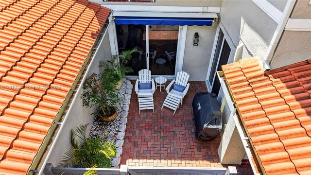 1581 Yellowheart Way, Hollywood, FL 33019