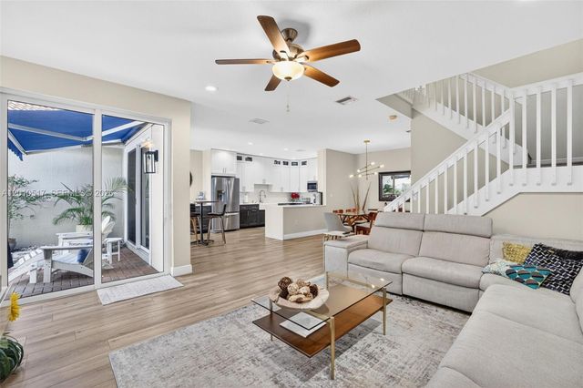 1581 Yellowheart Way, Hollywood, FL 33019
