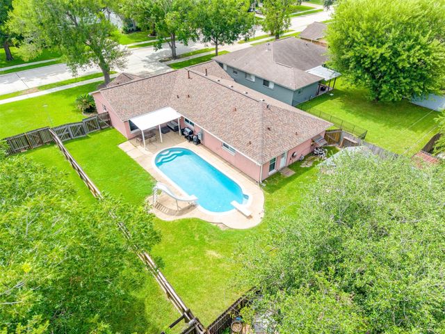 2309 Halbert Drive, Pearland, TX 77581