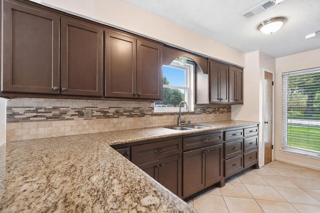 2309 Halbert Drive, Pearland, TX 77581