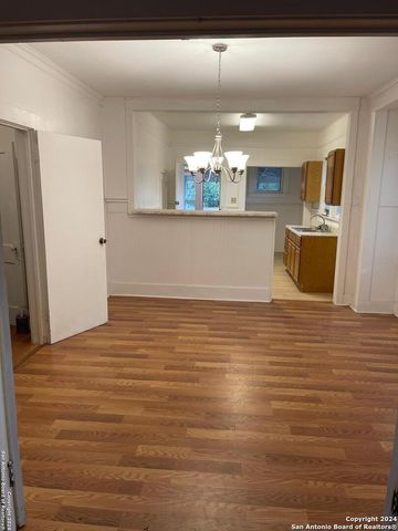 722 E SOUTHCROSS BLVD, San Antonio, TX 78214