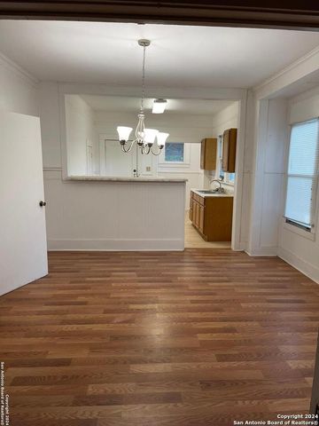 722 E SOUTHCROSS BLVD, San Antonio, TX 78214