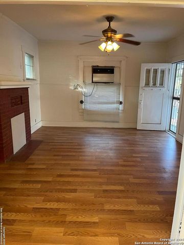 722 E SOUTHCROSS BLVD, San Antonio, TX 78214