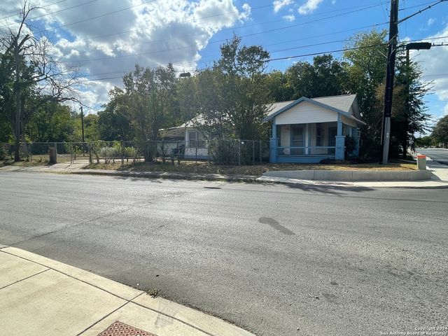 722 E SOUTHCROSS BLVD, San Antonio, TX 78214