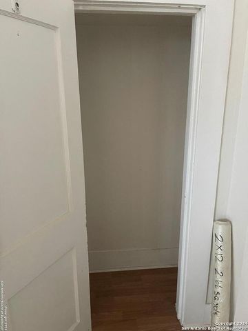 722 E SOUTHCROSS BLVD, San Antonio, TX 78214