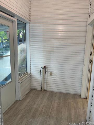 722 E SOUTHCROSS BLVD, San Antonio, TX 78214