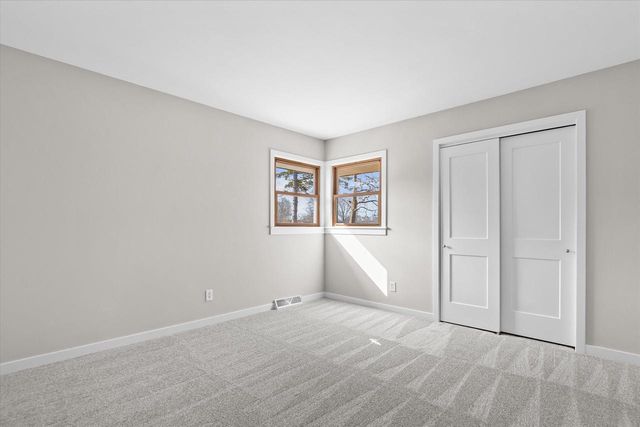 5389 S 51st STREET, Greendale, WI 53129