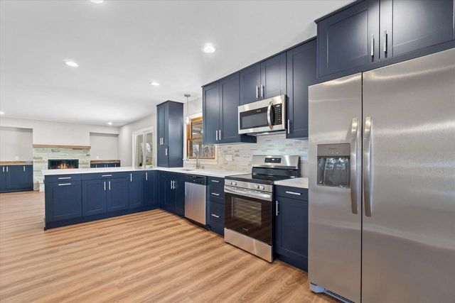 5389 S 51st STREET, Greendale, WI 53129