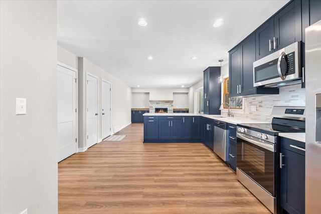 5389 S 51st STREET, Greendale, WI 53129