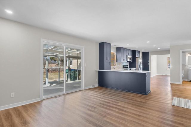 5389 S 51st STREET, Greendale, WI 53129