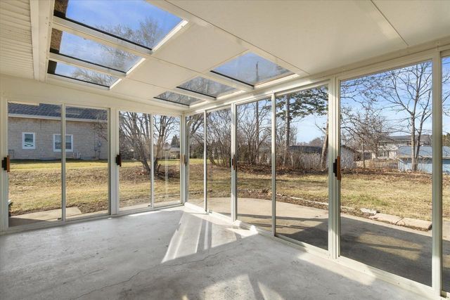 5389 S 51st STREET, Greendale, WI 53129