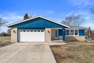 5389 S 51st STREET, Greendale, WI 53129