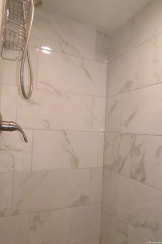 710 Karen Ln, San Antonio, TX 78218