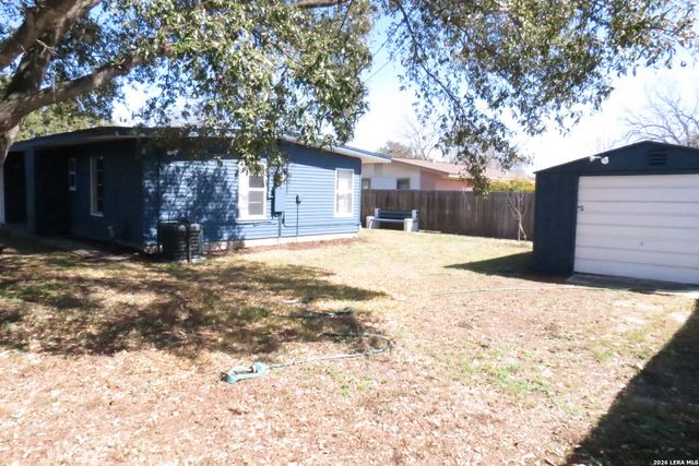 710 Karen Ln, San Antonio, TX 78218