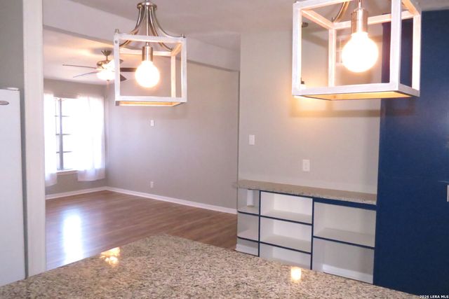 710 Karen Ln, San Antonio, TX 78218