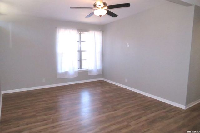 710 Karen Ln, San Antonio, TX 78218