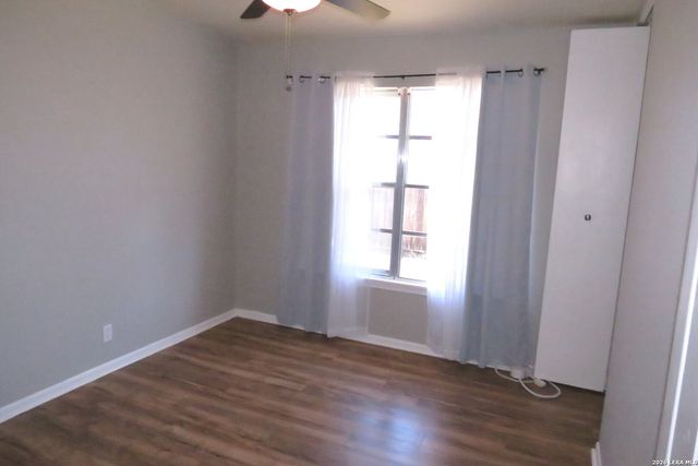 710 Karen Ln, San Antonio, TX 78218