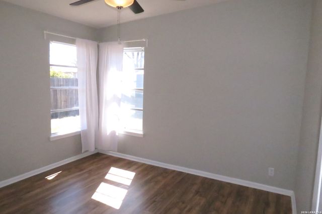 710 Karen Ln, San Antonio, TX 78218