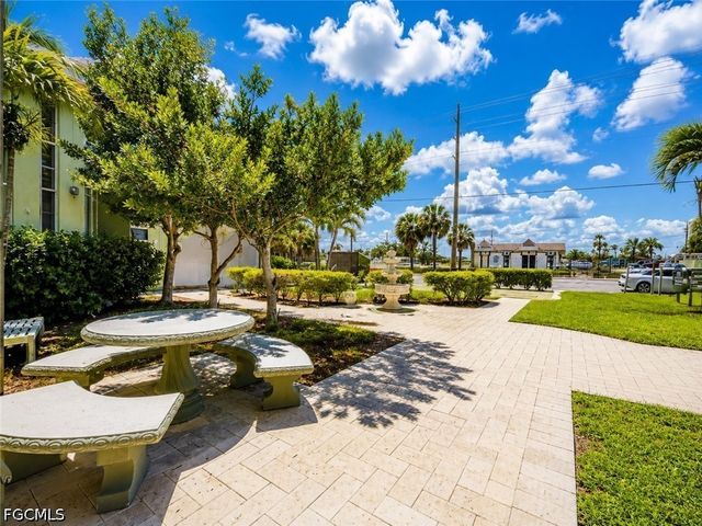 3817 Del Prado BLVD S, Cape Coral, FL 33904