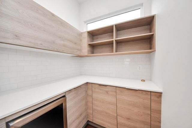 1715 Maravilla Drive, Houston, TX 77055