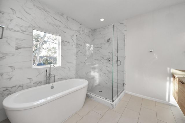 1715 Maravilla Drive, Houston, TX 77055