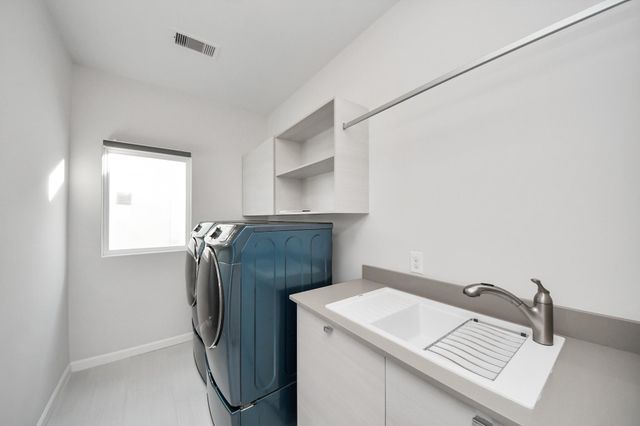 1715 Maravilla Drive, Houston, TX 77055