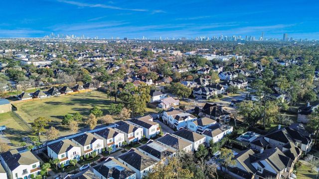 1715 Maravilla Drive, Houston, TX 77055