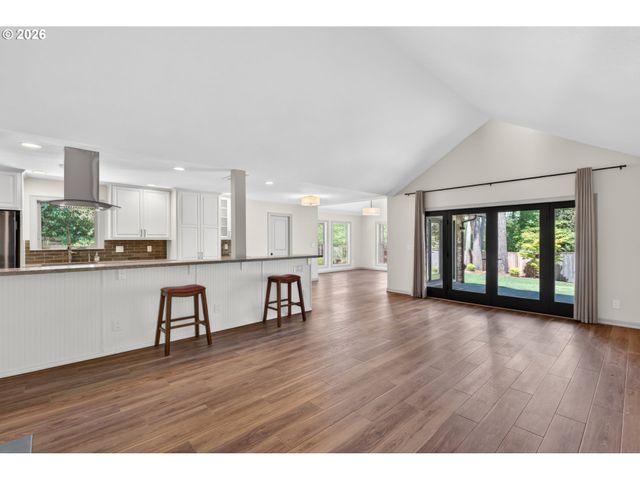 13795 Sw HARGIS Rd, Beaverton, OR 97008