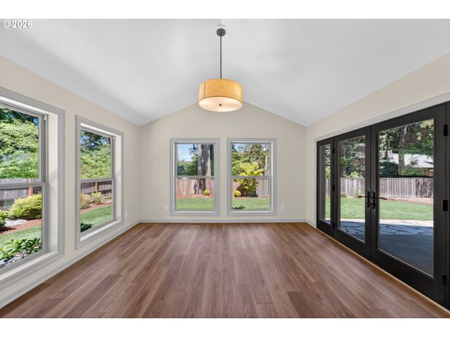 13795 Sw HARGIS Rd, Beaverton, OR 97008