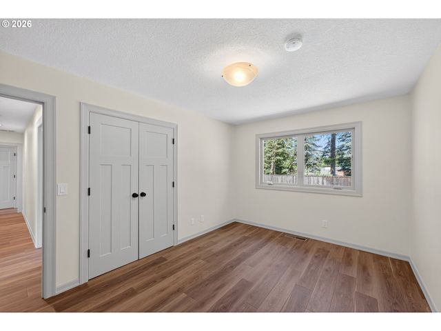 13795 Sw HARGIS Rd, Beaverton, OR 97008