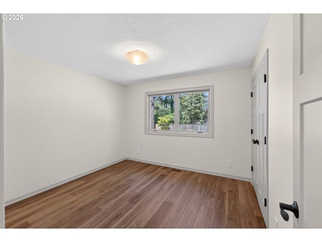 13795 Sw HARGIS Rd, Beaverton, OR 97008