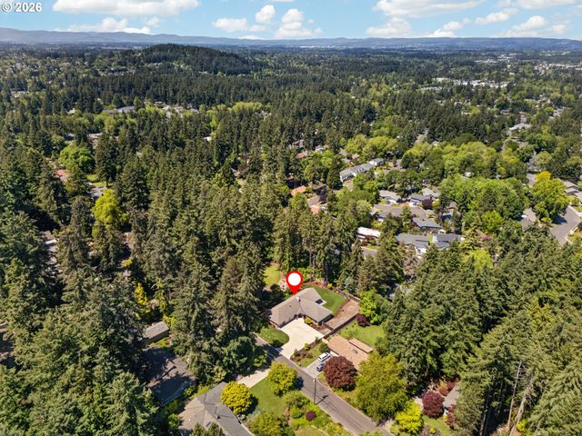 13795 Sw HARGIS Rd, Beaverton, OR 97008